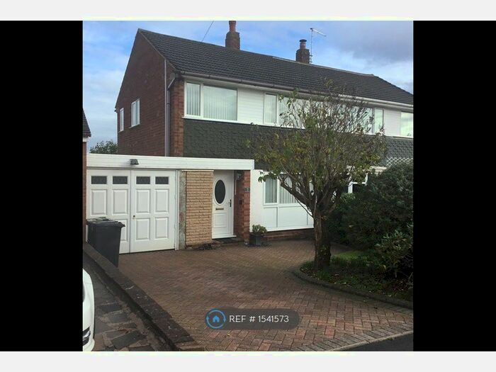3 Bedroom Semi-Detached House To Rent In Ragees Road, Kingswinford, DY6