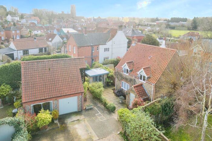 4 Bedroom Detached House For Sale In Butchers Lane, Fakenham, Norfolk, NR21