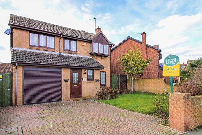 4 Bedroom Detached House For Sale In Wharfedale Drive, Altofts, WF6