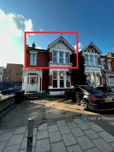 2 Bedroom Maisonette To Rent In Two / Three Bedroom, Ilford, IG1