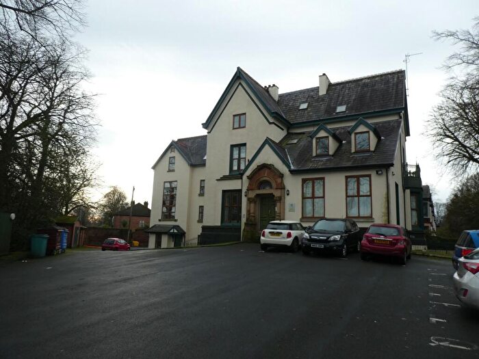 1 Bedroom Flat To Rent In The Poplars, Whalley Road, Whalley Range, Manchester., M16