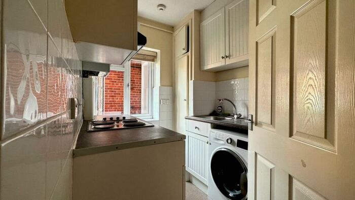 1 Bedroom Flat To Rent In Empire Court, North End Road, Wembley, Greater London, HA9