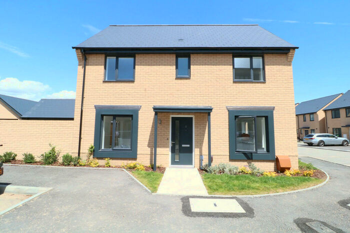 3 Bedroom Detached House To Rent In Appleton Road, Folkestone, CT20