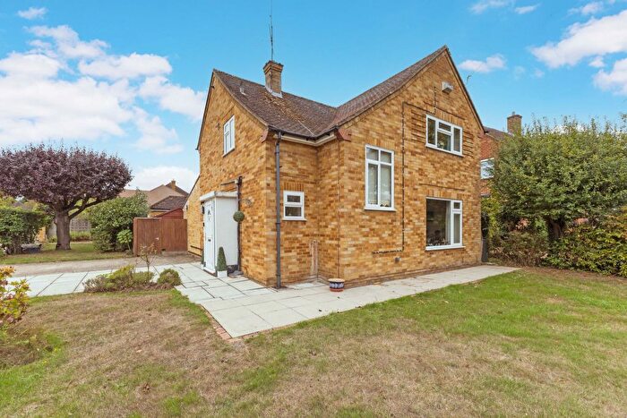 3 Bedroom Detached House For Sale In Braywick Road, Maidenhead, Berkshire, SL6