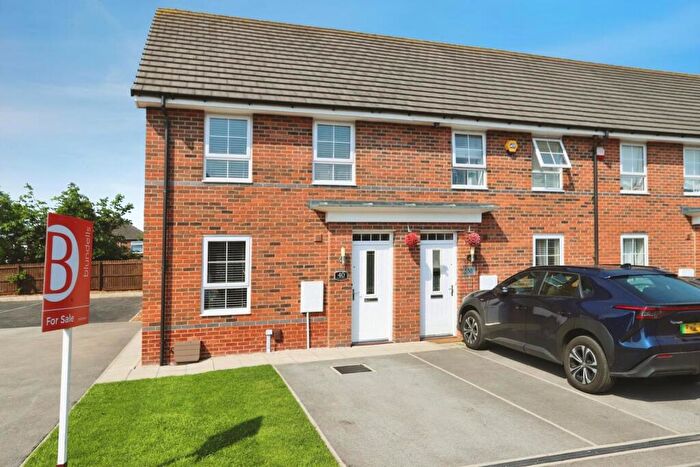 3 Bedroom End Of Terrace House For Sale In Town End Drive, Doncaster, South Yorkshire, DN4