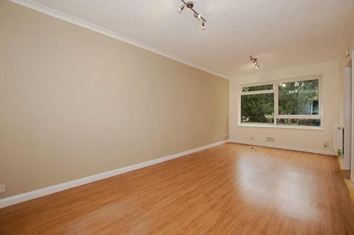 1 Bedroom Flat To Rent In Hayne Road, Beckenham, BR3