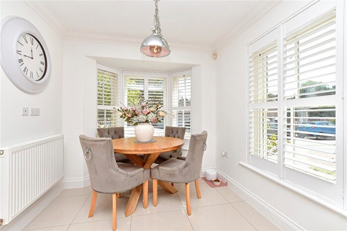 3 Bedroom Semi-Detached House For Sale In Chequers Hill, Doddington, Kent, ME9