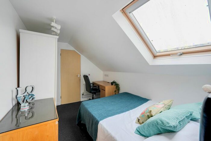 2 Bedroom Detached House To Rent In North Road West, Plymouth, PL1