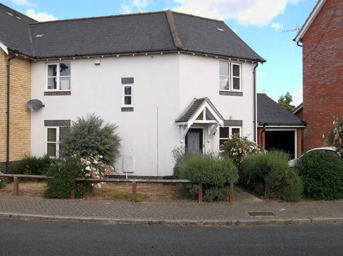 3 Bedroom Semi-Detached House To Rent In Martinet Green, Ravenswood, Ipswich, IP3