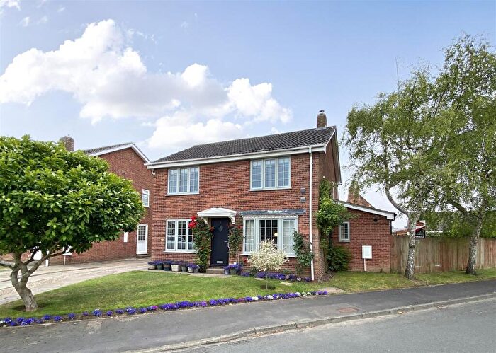 4 Bedroom Detached House For Sale In Newton Crescent, Leeming, Northallerton, DL7