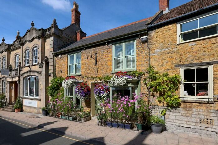 3 Bedroom Terraced House For Sale In High Street, Castle Cary, BA7