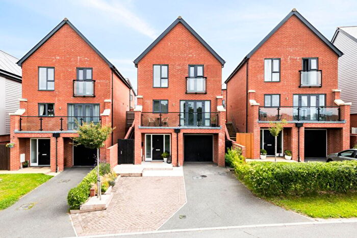 4 Bedroom Detached House For Sale In Neptune Drive, Folkestone, CT20