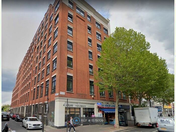 2 Bedroom Flat To Rent In Bethnal Green Road, Bethnal Green, E2