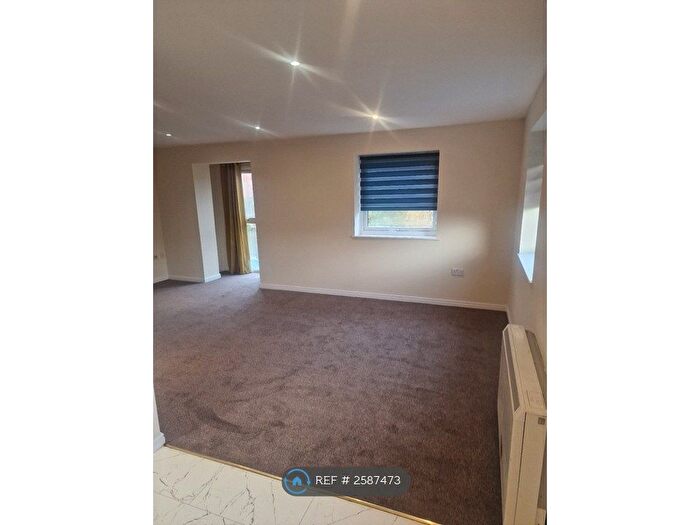 4 Bedroom Flat To Rent In Hythe Quay, Essex, CO2