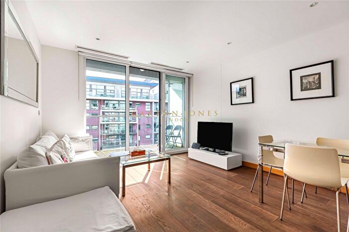 2 Bedroom Flat To Rent In Eustace Building, Queenstown Road, London, SW11