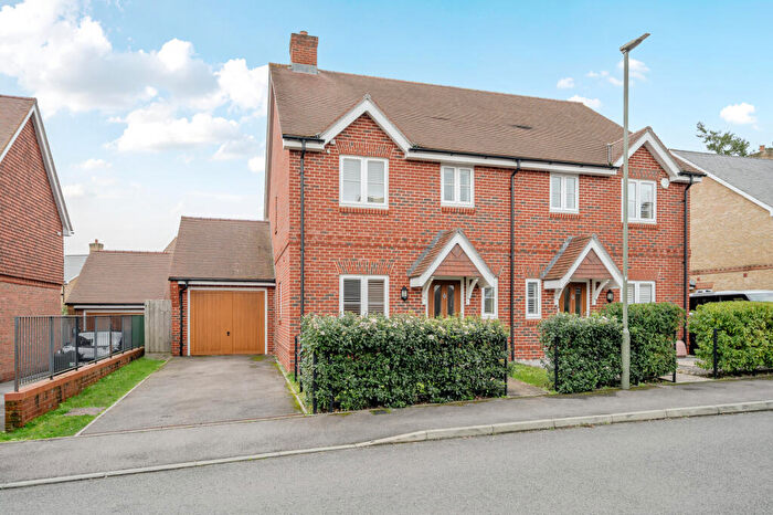 3 Bedroom Semi Detached House For Sale In Gardenia Drive, Farnham, GU10
