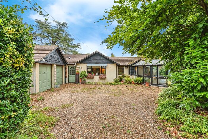 4 Bedroom Bungalow For Sale In Braishfield Road, Braishfield, Romsey, Hampshire, SO51