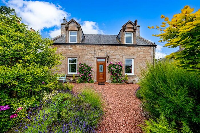 3 Bedroom Detached House For Sale In Jedburgh Road, Denholm, Hawick, TD9