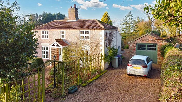 3 Bedroom Cottage For Sale In Main Road, Saltfleetby, Louth, LN11