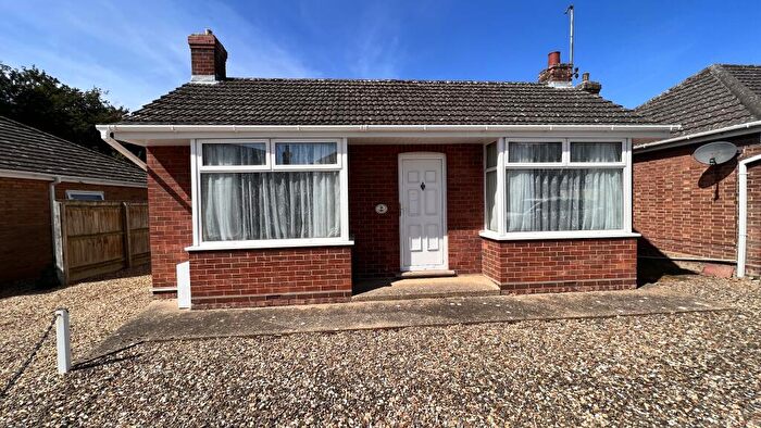 2 Bedroom Detached Bungalow For Sale In Thatchwood Avenue, Emneth, Norfolk, PE14