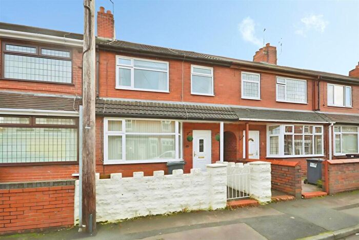 3 Bedroom Town House To Rent In Stonebank Road, Kidsgrove, ST7