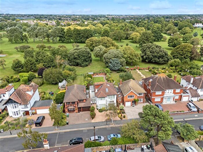 5 Bedroom Detached House For Sale In Colbert Avenue, Thorpe Bay, Essex, SS1