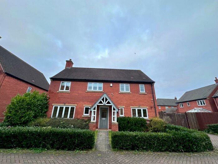 4 Bedroom Detached House To Rent In Hillcrest Drive, Loughborough, Leics, LE11