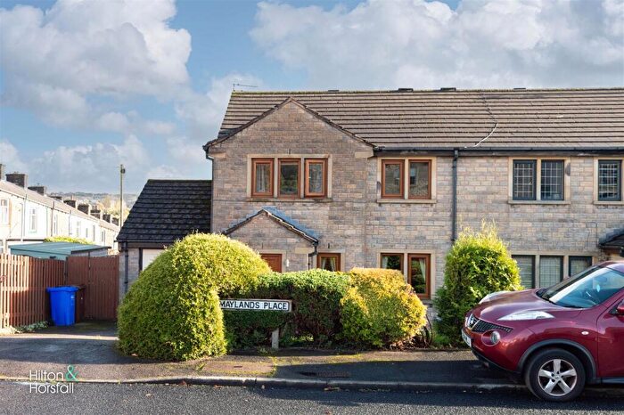 3 Bedroom Semi Detached House For Sale In Maylands Place, Barrowford, BB9