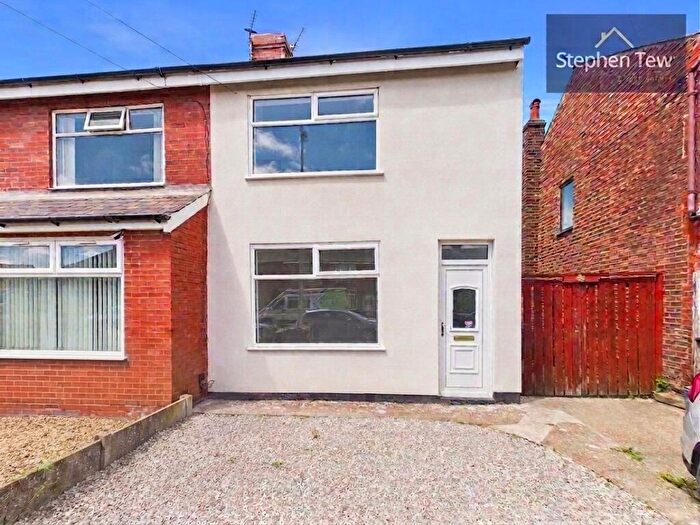 2 Bedroom Semi Detached House For Sale In Warley Road, Blackpool, FY2