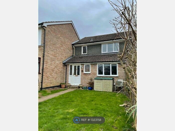 4 Bedroom Terraced House To Rent In Orchard Way, Hitchin, SG4