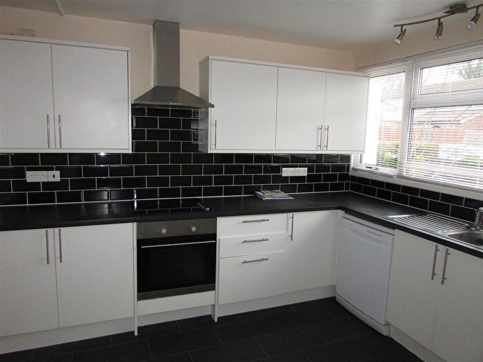 3 Bedroom Property To Rent In Scarborough Avenue, Stevenage, SG1
