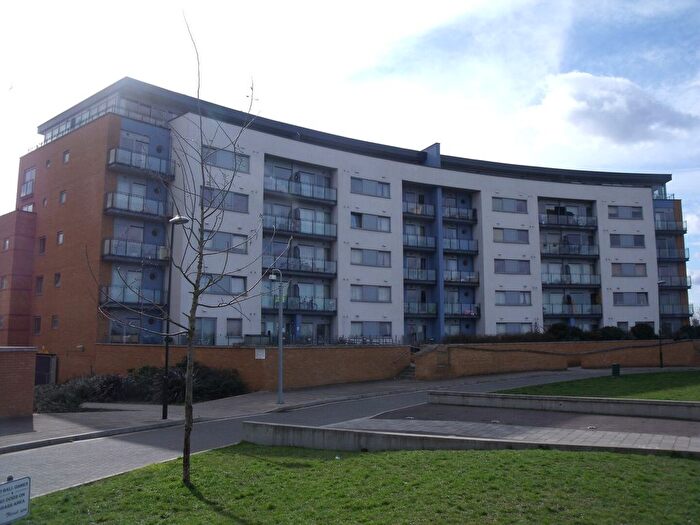 2 Bedroom Flat To Rent In Tideslea Path, Thamesmead, London, SE28