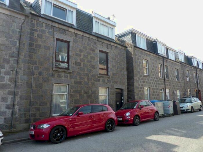 2 Bedroom Flat To Rent In Rosebank Place, City Centre, Aberdeen, AB11
