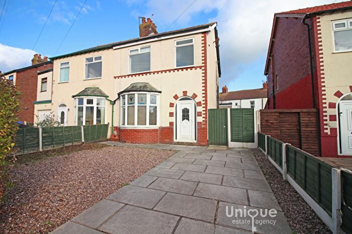 3 Bedroom Semi Detached House For Sale In North Drive, Thornton-Cleveleys, FY5