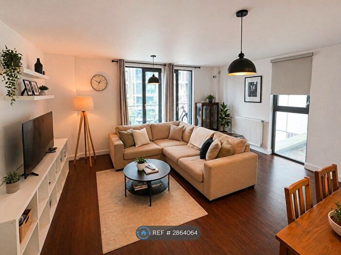 3 Bedroom Flat To Rent In Dalston Square, London, E8