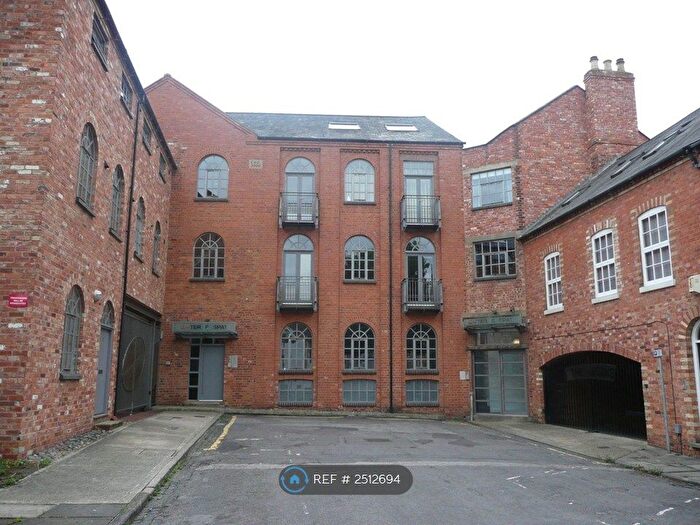 2 Bedroom Flat To Rent In Gaiter Amp; Spat, Northampton, NN1