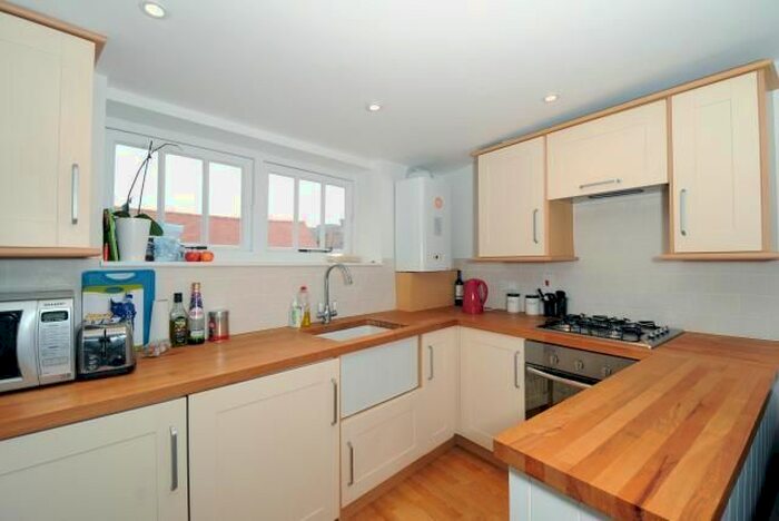 1 Bedroom Flat To Rent In Town Centre, Bicester, OX26