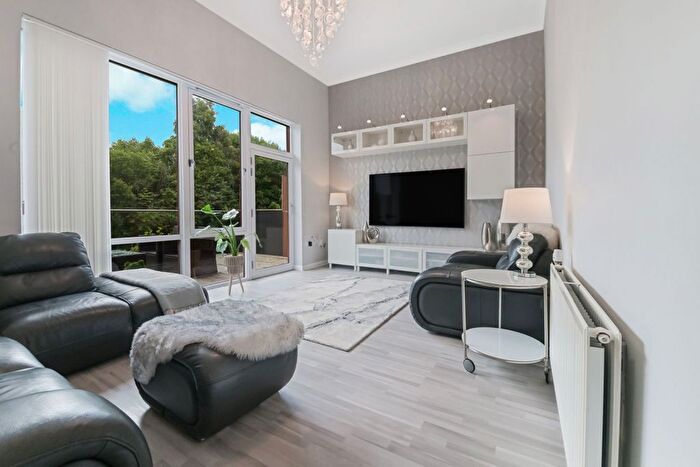 3 Bedroom Terraced House For Sale In Collina Quadrant, Glasgow, G20
