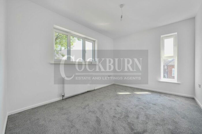 3 Bedroom End Of Terrace House For Sale In Buckler Gardens, London, SE9
