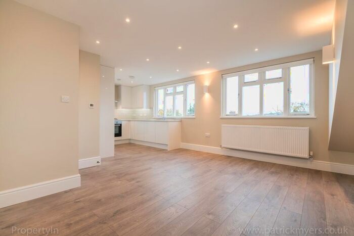1 Bedroom Flat To Rent In The Gardens East Dulwich, SE22