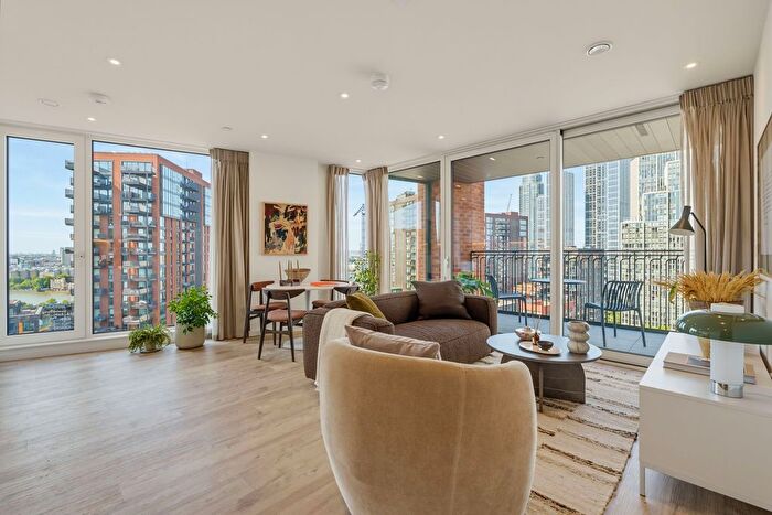 2 Bedroom Flat To Rent In Apex One, Nine Elms, SW8