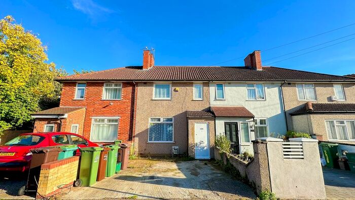 3 Bedroom Terraced House To Rent In Welbeck Road, Carshalton, Surrey., SM5