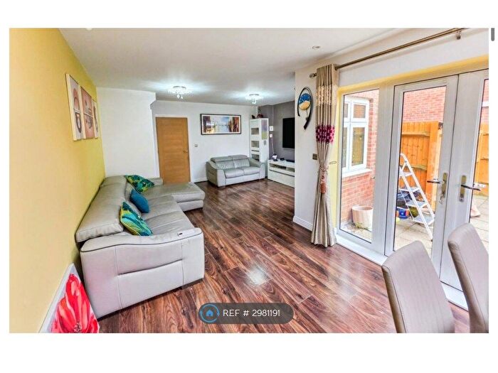 4 Bedroom Semi-Detached House To Rent In Repton Crescent, Reading, RG6
