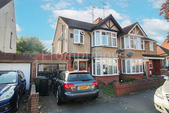 3 Bedroom Property To Rent In Culverhouse Road, Luton, LU3