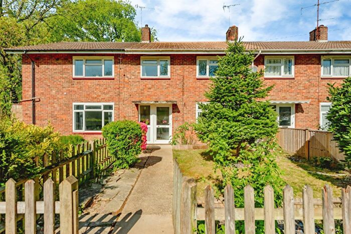3 Bedroom Terraced House For Sale In Heron Close, Crawley, RH11