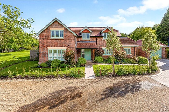 4 Bedroom Detached House For Sale In Oak Farm Close, Ascot, Berkshire, SL5