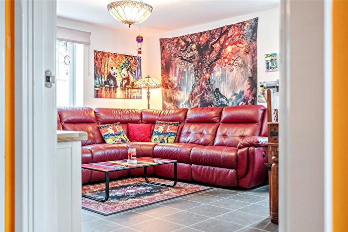 1 Bedroom Flat For Sale In Feld Lane, Holmewood, Chesterfield, Derbyshire, S42