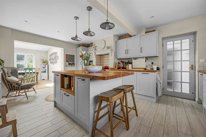 3 Bedroom Semi-Detached House For Sale In Aubrey Meads, Bitton, BS30