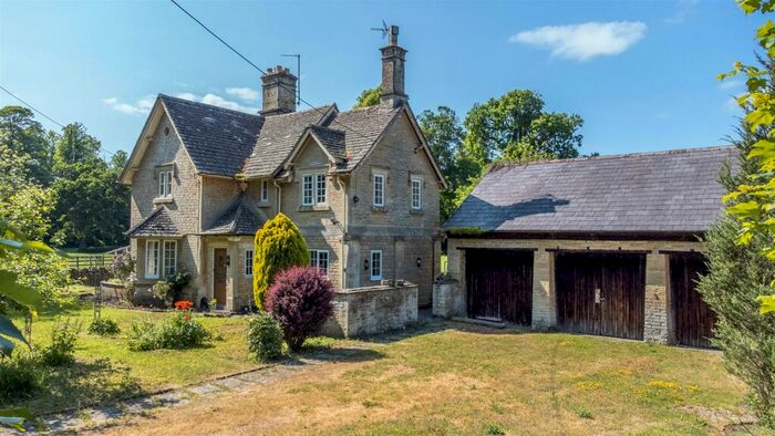 3 Bedroom Detached House For Sale In Grittleton, SN14