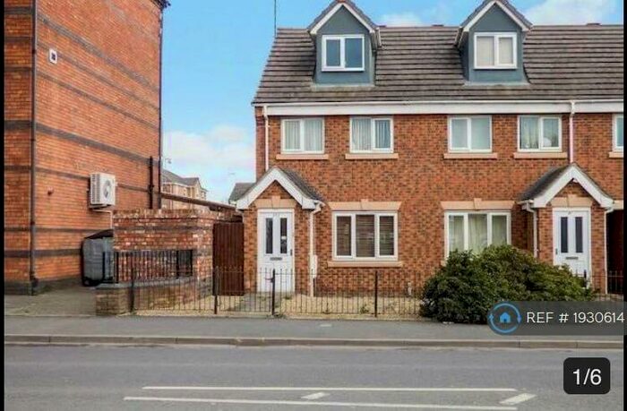 3 Bedroom End Of Terrace House To Rent In Gresty Road, Crewe, CW2